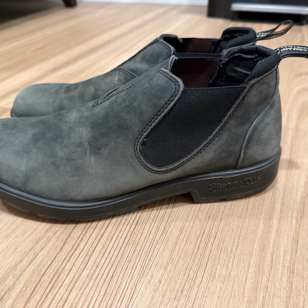 Blundstone AU 10 Short Black/ Green Chelsea Boots
